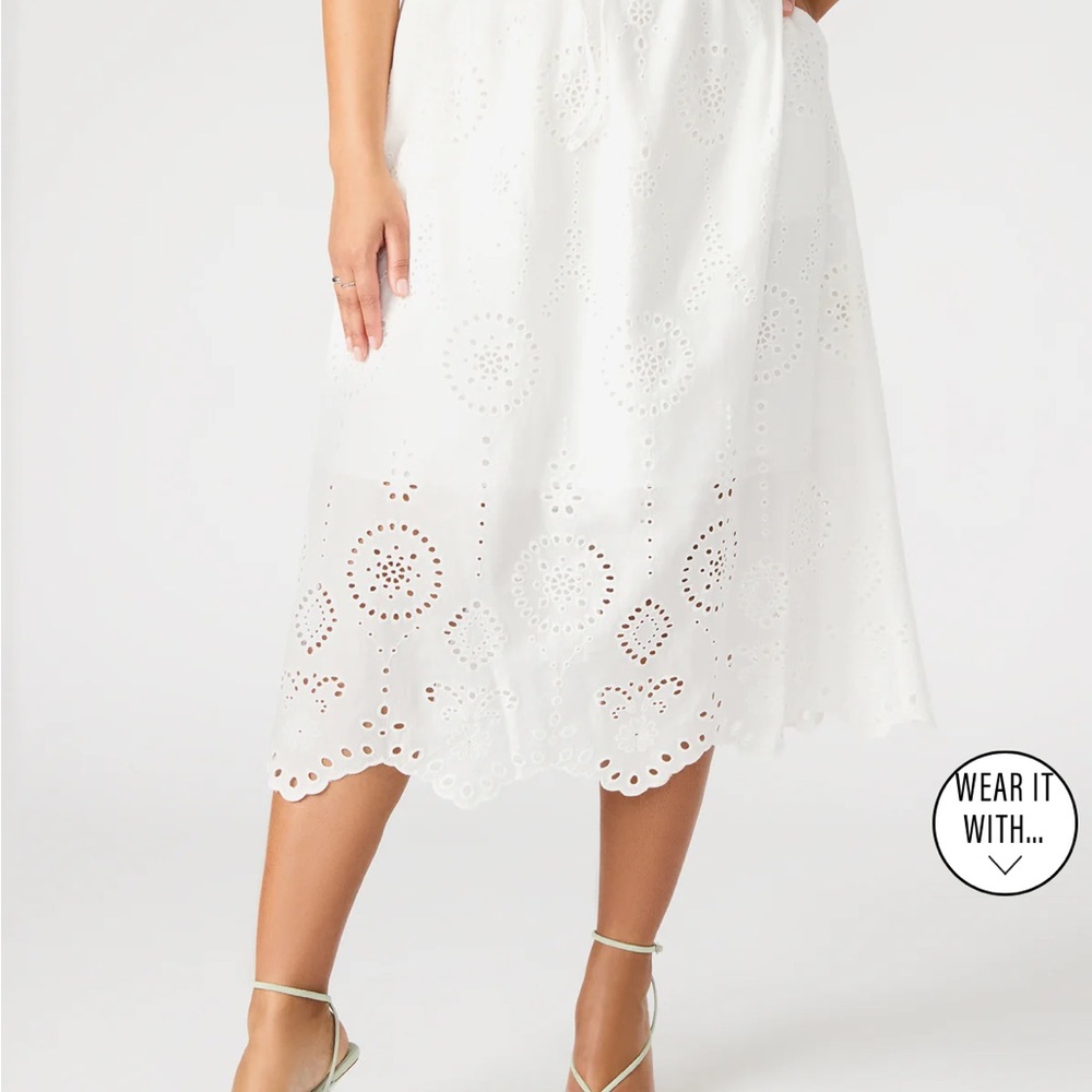 Steve Madden Anaisa Embroidered Midi Skirt in Cloud White size Medium